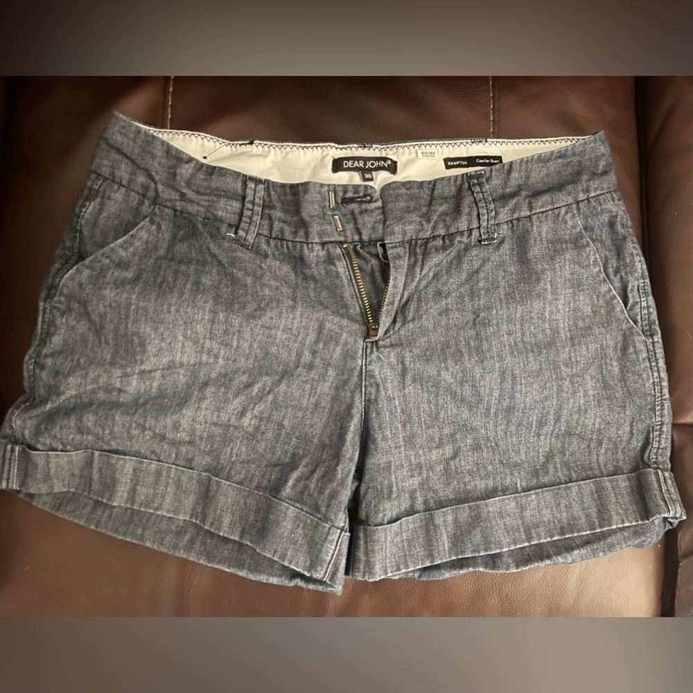 Dear John shorts Sz 30 Like New Condition